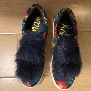 Sam Edelman LeyaFaux Fur Navy Floral Print Shoes